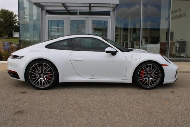 2022 porsche 911 carrera 4s