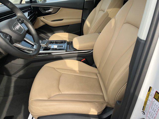 2024 audi q7 45 premium plus