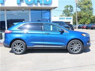 2021 Ford Edge titanium