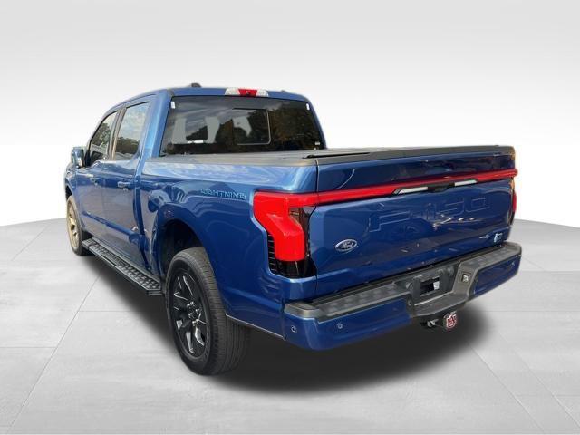 2022 ford f-150 lightning lariat
