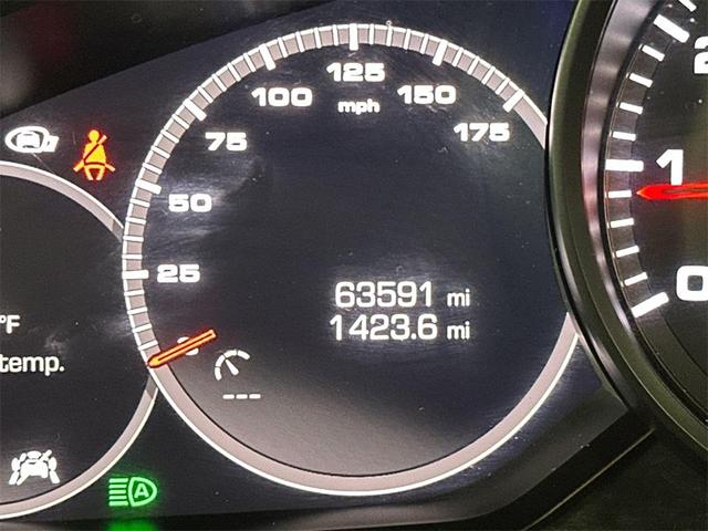 2020 porsche cayenne base