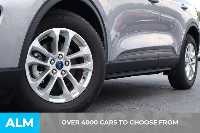 2021 ford escape se