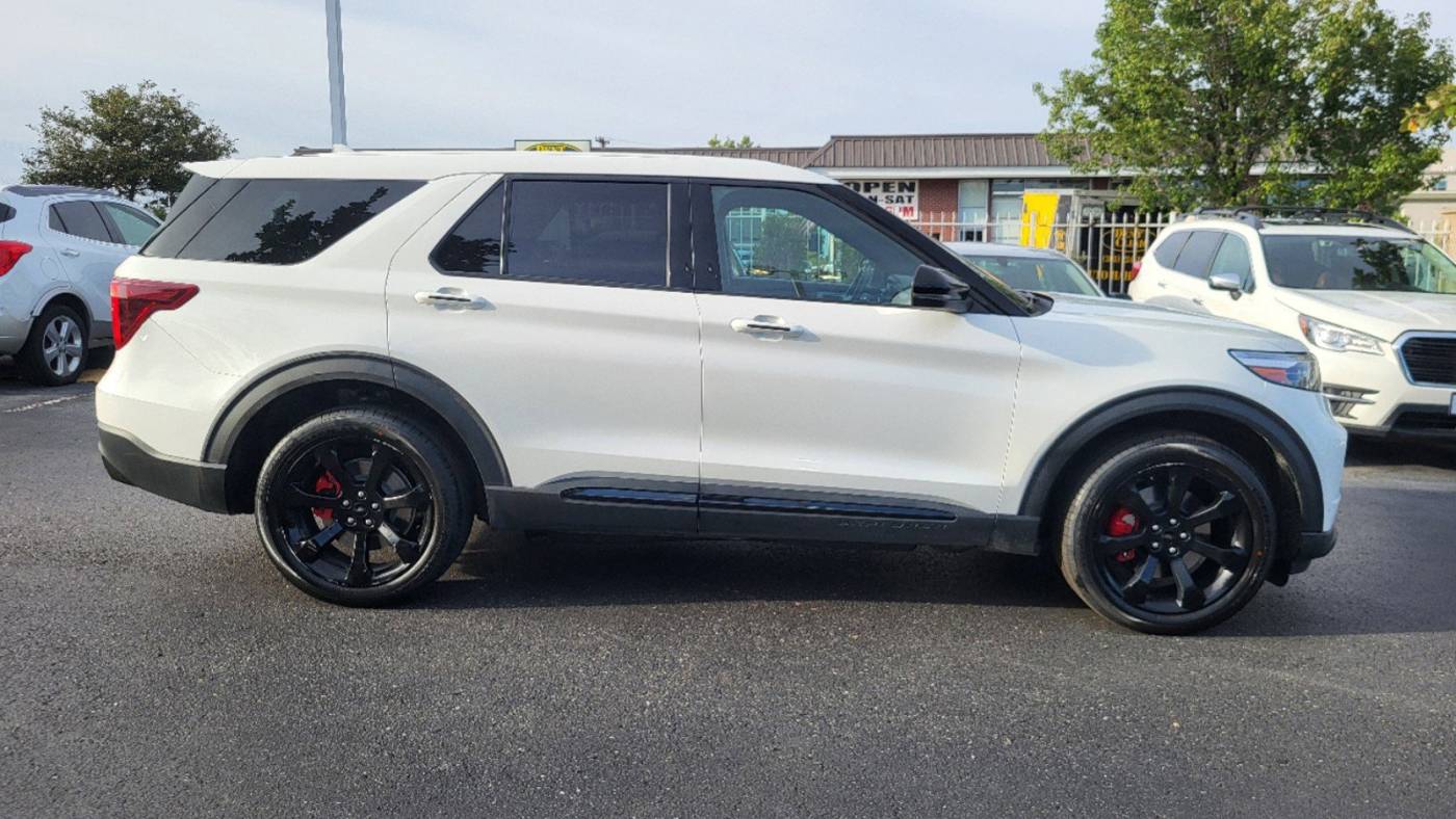 2021 ford explorer st
