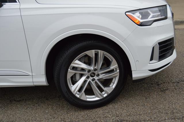 2022 audi q7 55 premium plus