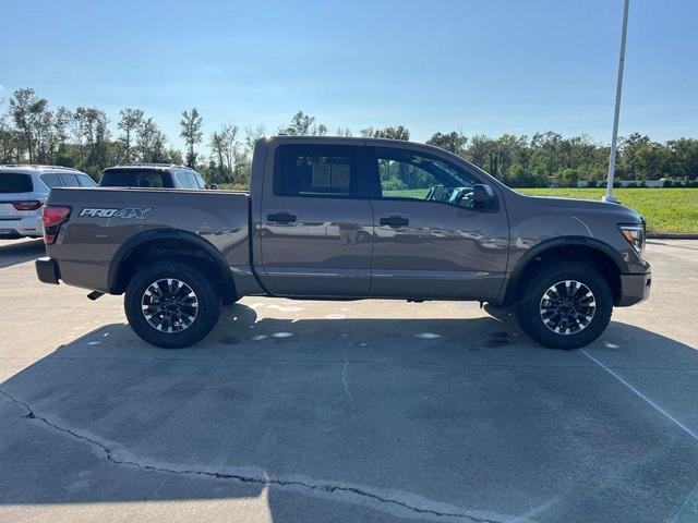 2024 nissan titan pro-4x