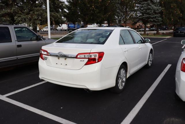 2012 toyota camry le