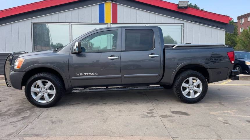 2012 nissan titan sl