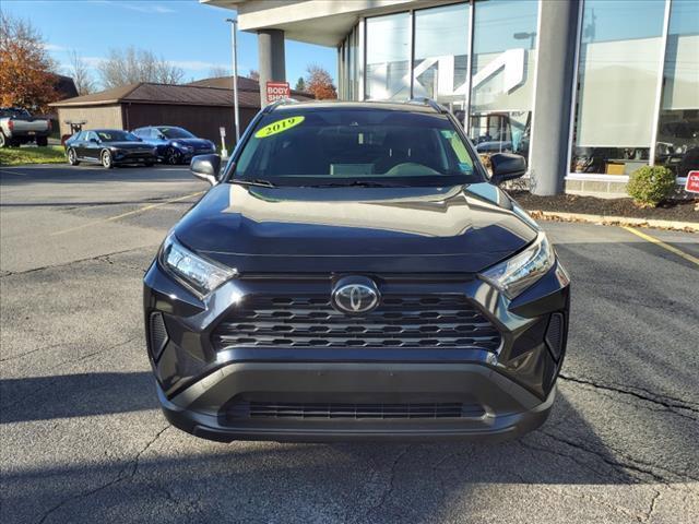 2019 toyota rav4 le
