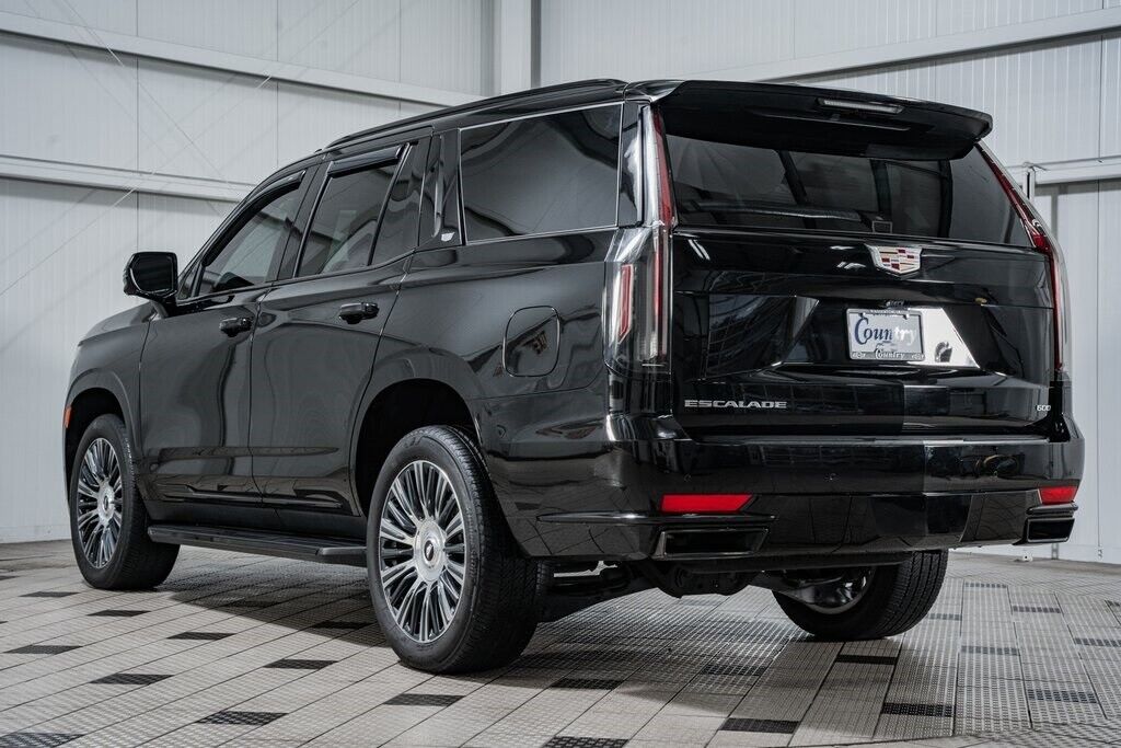 2022 cadillac escalade sport
