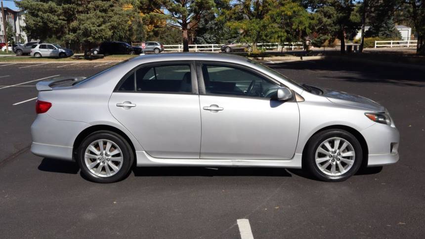 2010 toyota corolla base