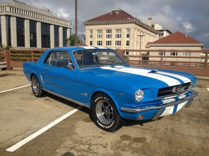 ford mustang