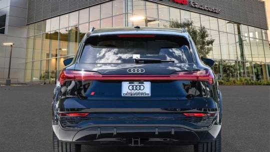 2024 Audi SQ8 e-tron