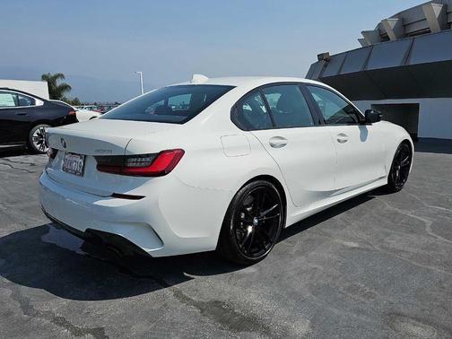 2021 bmw 330