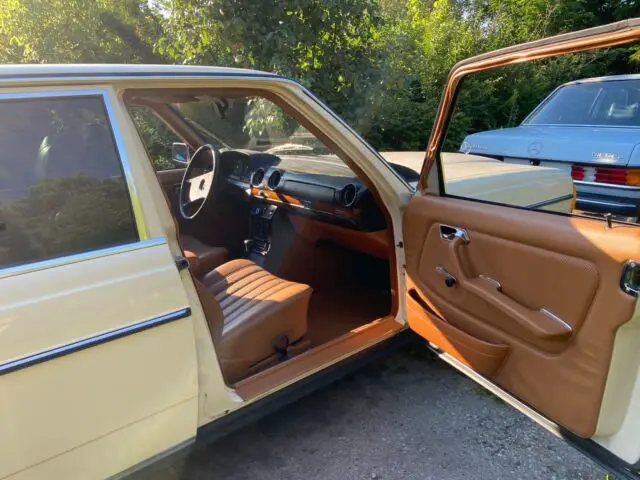 1981 w123 240d diesel classic mercedes benz sedan cream puff