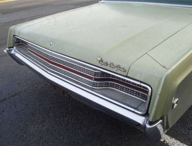 1968 chrysler new yorker 4-dr hardtop