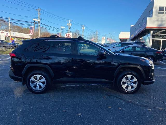 2021 toyota rav4 le