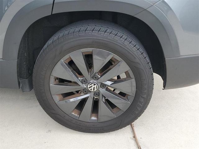 2022 volkswagen taos 1.5t s