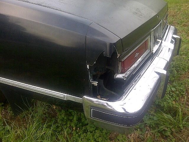 1977 buick riviera classic/collector car-limited edition options