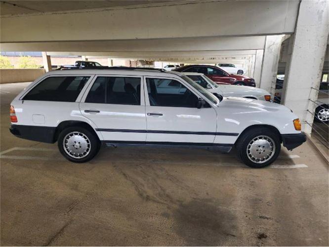 1988 mercedes-benz 300te in cadillac, michigan