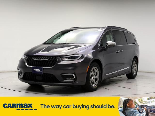 2022 chrysler pacifica limited
