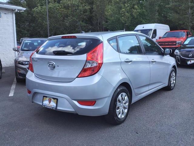 2016 hyundai accent se