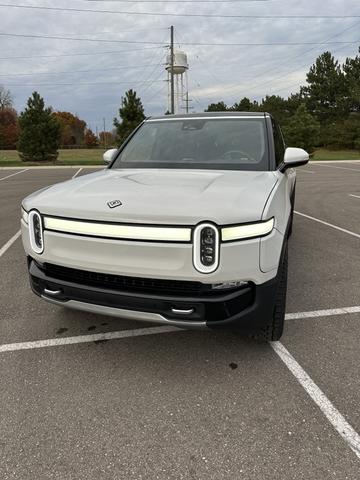 2022 rivian r1s launch edition