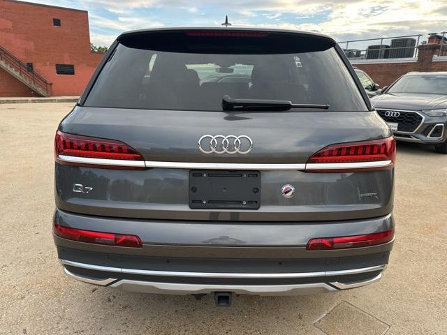 2022 audi q7 45 premium plus