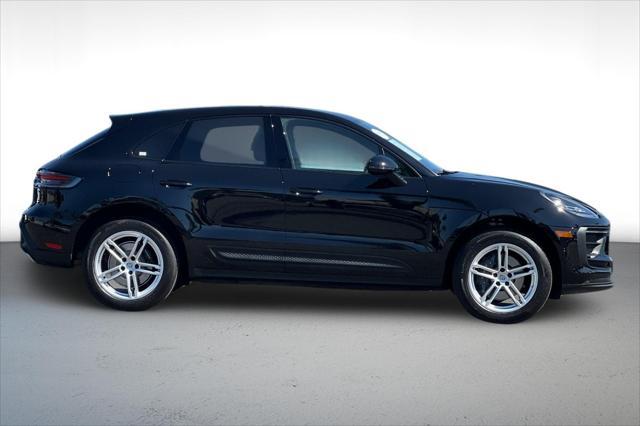 2024 porsche macan base