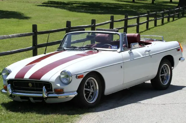 1972 mgb, mild custom, factory overdrive, heated leather seats, a/c blows cold