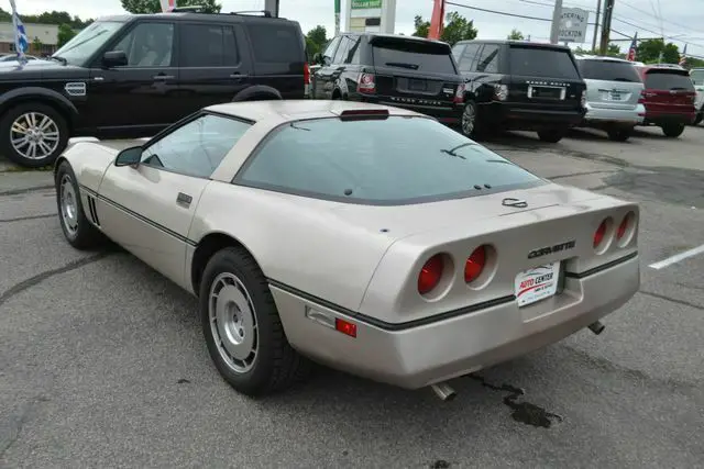 1986 chevrolet corvette luxury