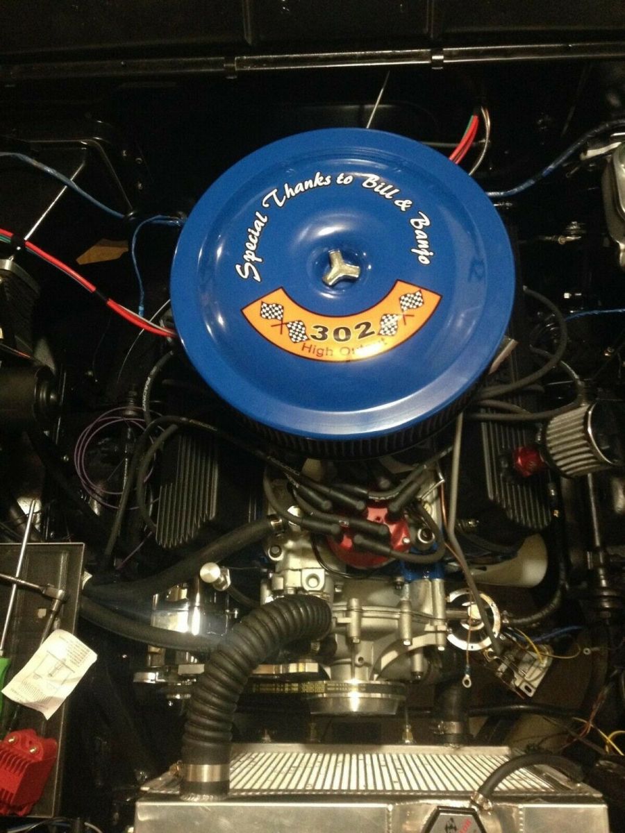 1955 ford fairlane - club sedan, resto mod, 302ci 375hp v8, aod trans