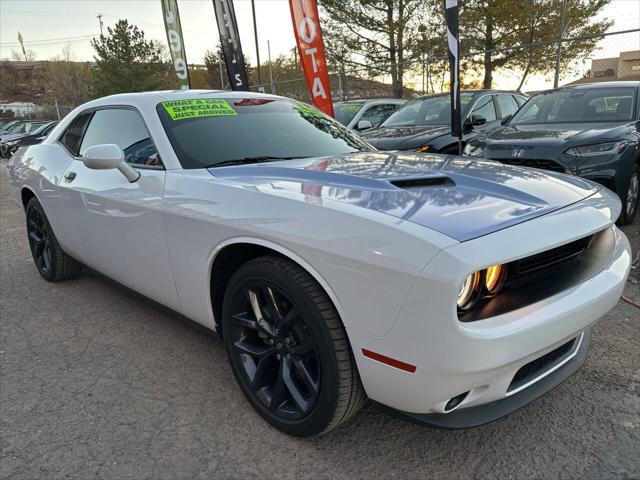 2023 dodge challenger sxt