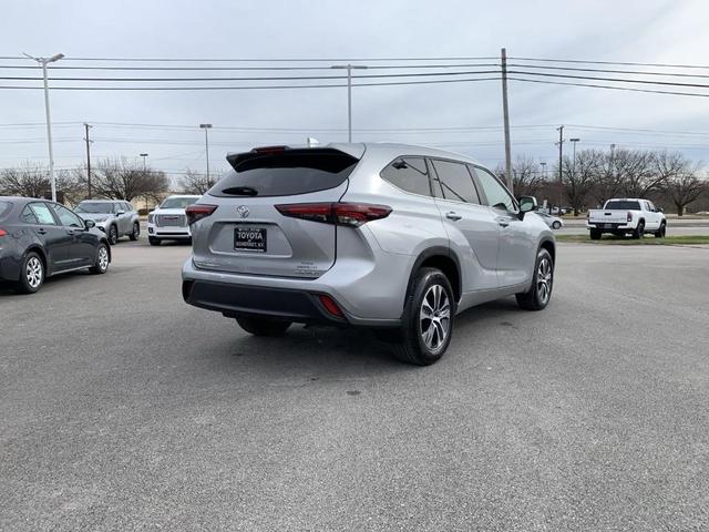 2024 toyota highlander xle