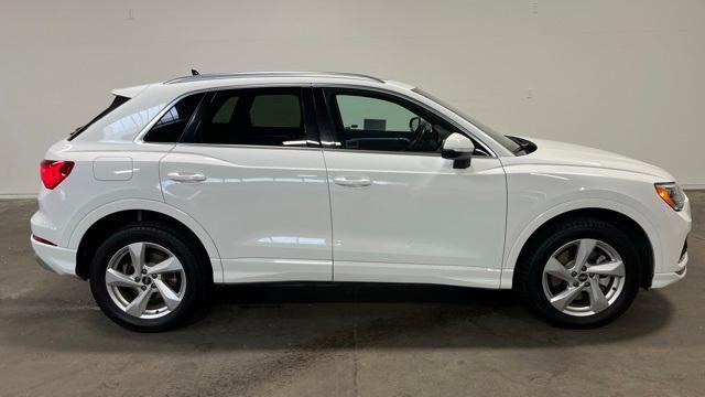 2021 audi q3 40 premium