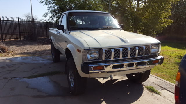1982 toyota 4x4 truck sr-5 pickup hilux like tacoma 4runner fj40 fj45 fj60