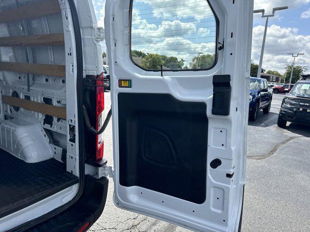 2021 ford transit-250
