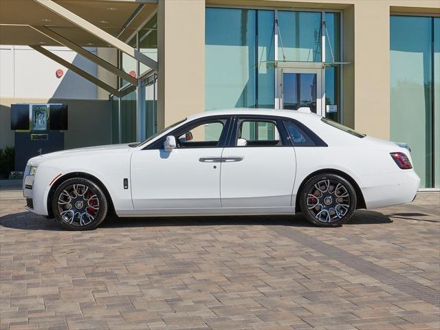 2022 rolls-royce ghost black badge