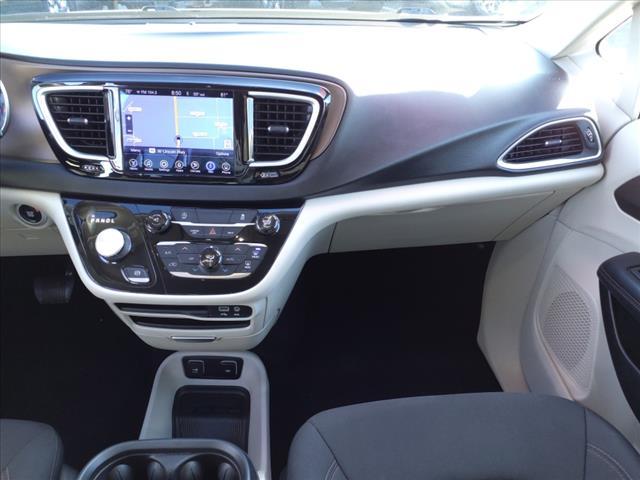 2017 chrysler pacifica touring