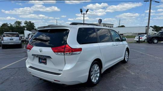 2011 Toyota Sienna