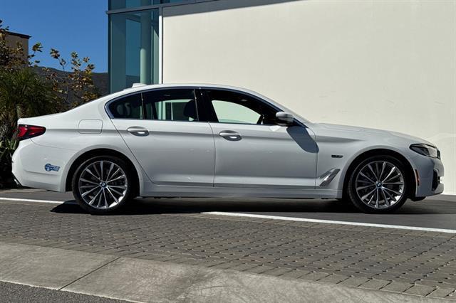 2022 bmw 530e base