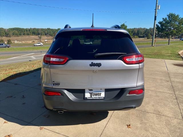 2018 jeep cherokee latitude