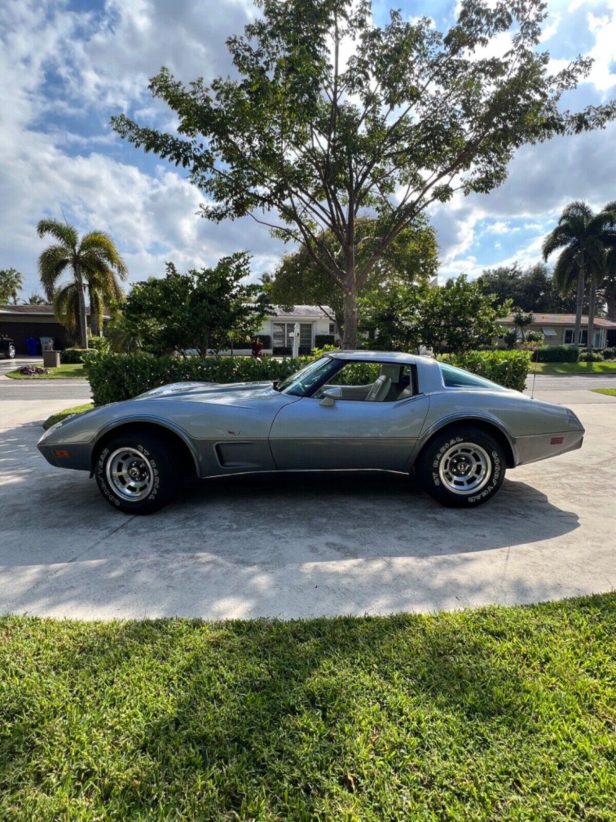 1978 chevrolet corvette optional l82 220hp v8 engine