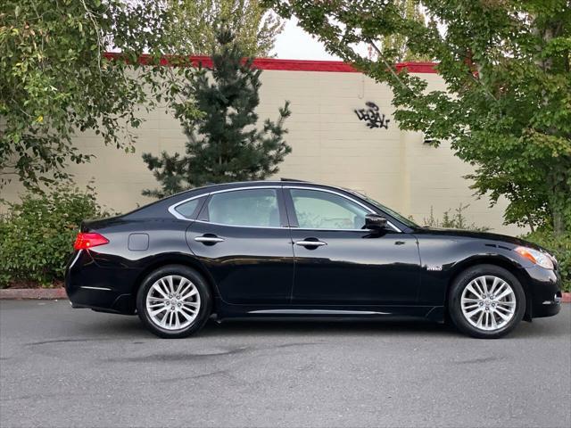 2012 infiniti m35h base