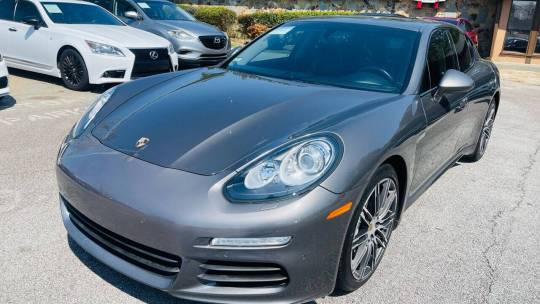 2016 Porsche Panamera
