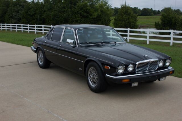 1983 jaguar xj-6 vanden plus 40,800 original miles