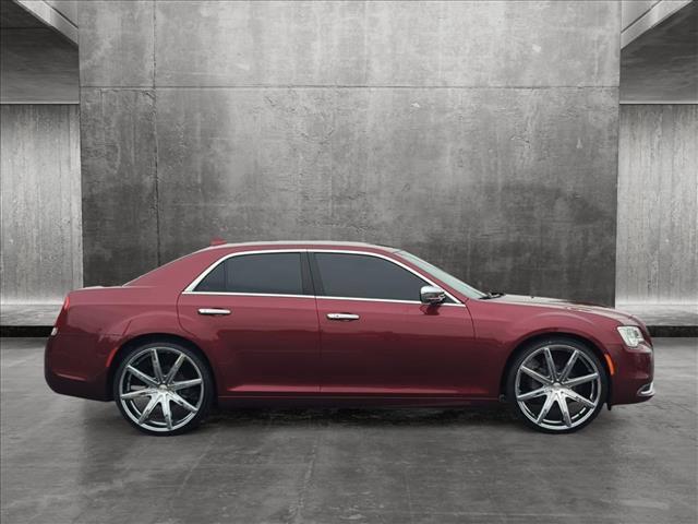 2019 chrysler 300 touring