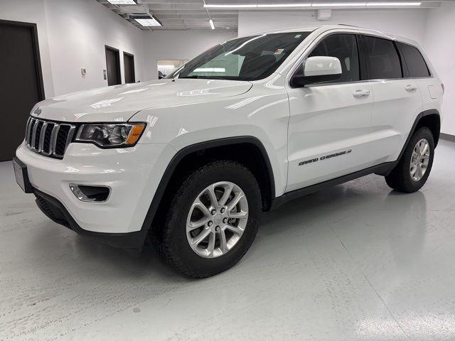 2022 jeep grand cherokee laredo
