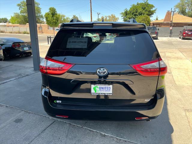 2020 toyota sienna xle