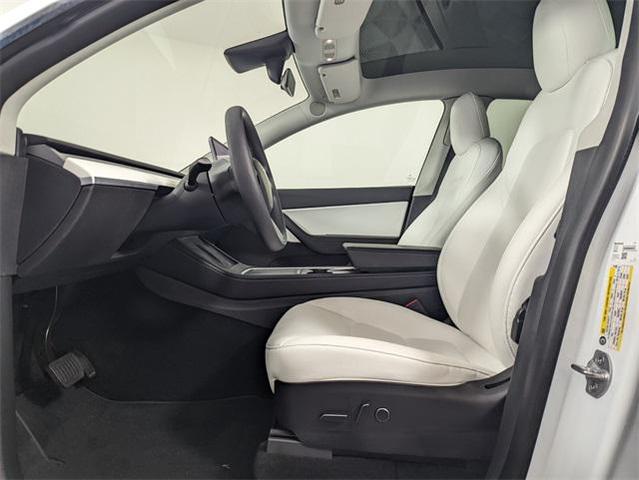 2022 tesla model y long range dual motor all-wheel drive