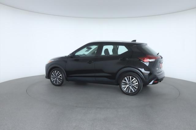 2022 nissan kicks sv